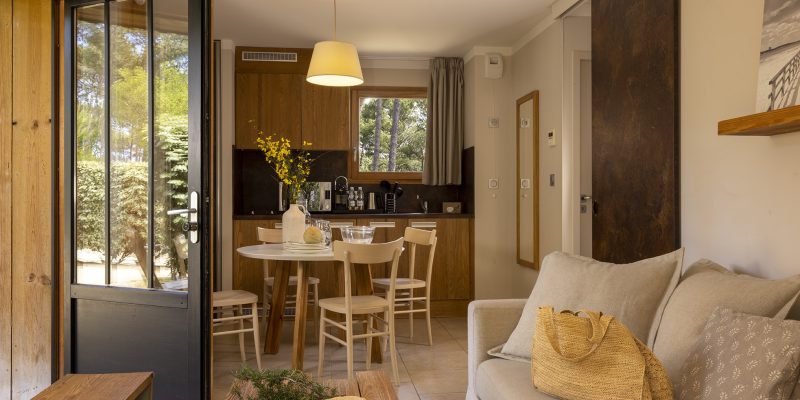 LC1R Cocina Salón - Domaine du Ferret - Claouey